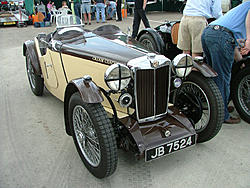 Silverstone, MGCC, 24 June 2006 119wb.jpg