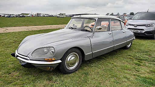 Click image for larger version

Name:	Citroen DS21 (1).jpg
Views:	10
Size:	1.76 MB
ID:	78054