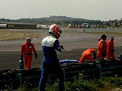 piquet jnr out of car after cash.jpg