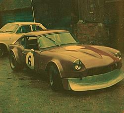 Click image for larger version

Name:	Paul GT6 photo at workshop in Sonning 1976.jpg
Views:	10
Size:	160.3 KB
ID:	48712