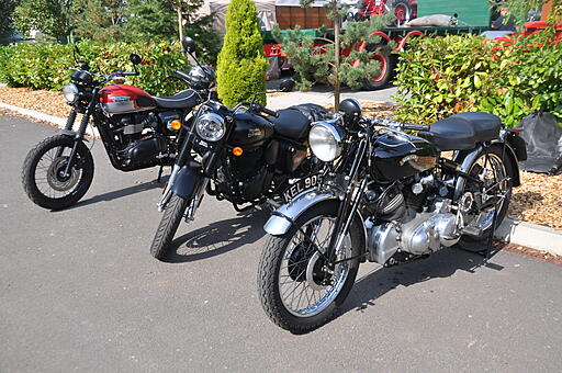 Click image for larger version

Name:	M  Triumph, Royal Enfield & Vincent  .jpg
Views:	0
Size:	1.64 MB
ID:	78030