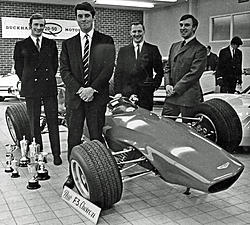 The Red Rose F3   Team for 1968.     note. New F3 Chevron, not a B9 at this stage..jpg
