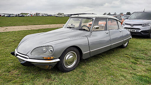 Click image for larger version

Name:	Citroen DS21 (1).jpg
Views:	10
Size:	1.76 MB
ID:	78054